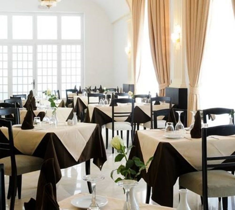 Majestic Hotel Tunis Buitenkant foto