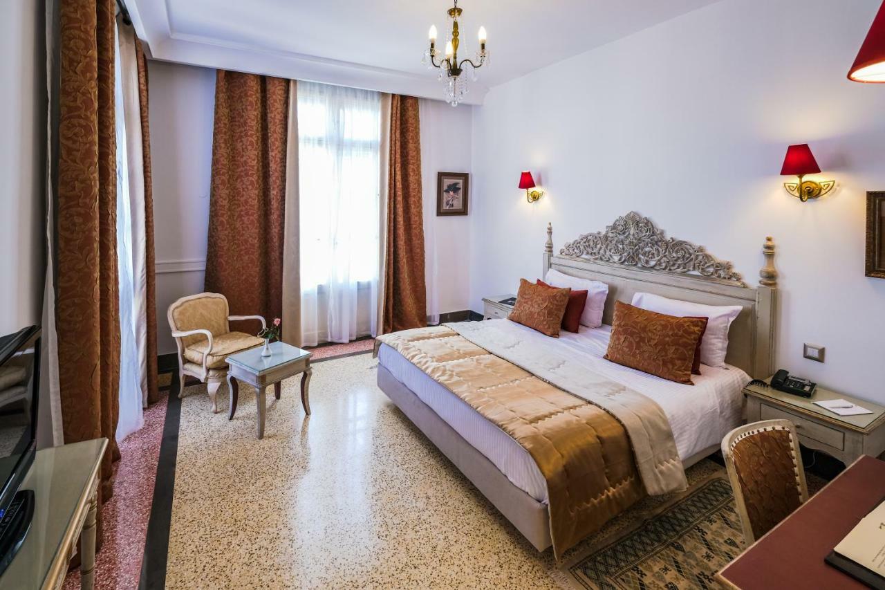 Majestic Hotel Tunis Buitenkant foto