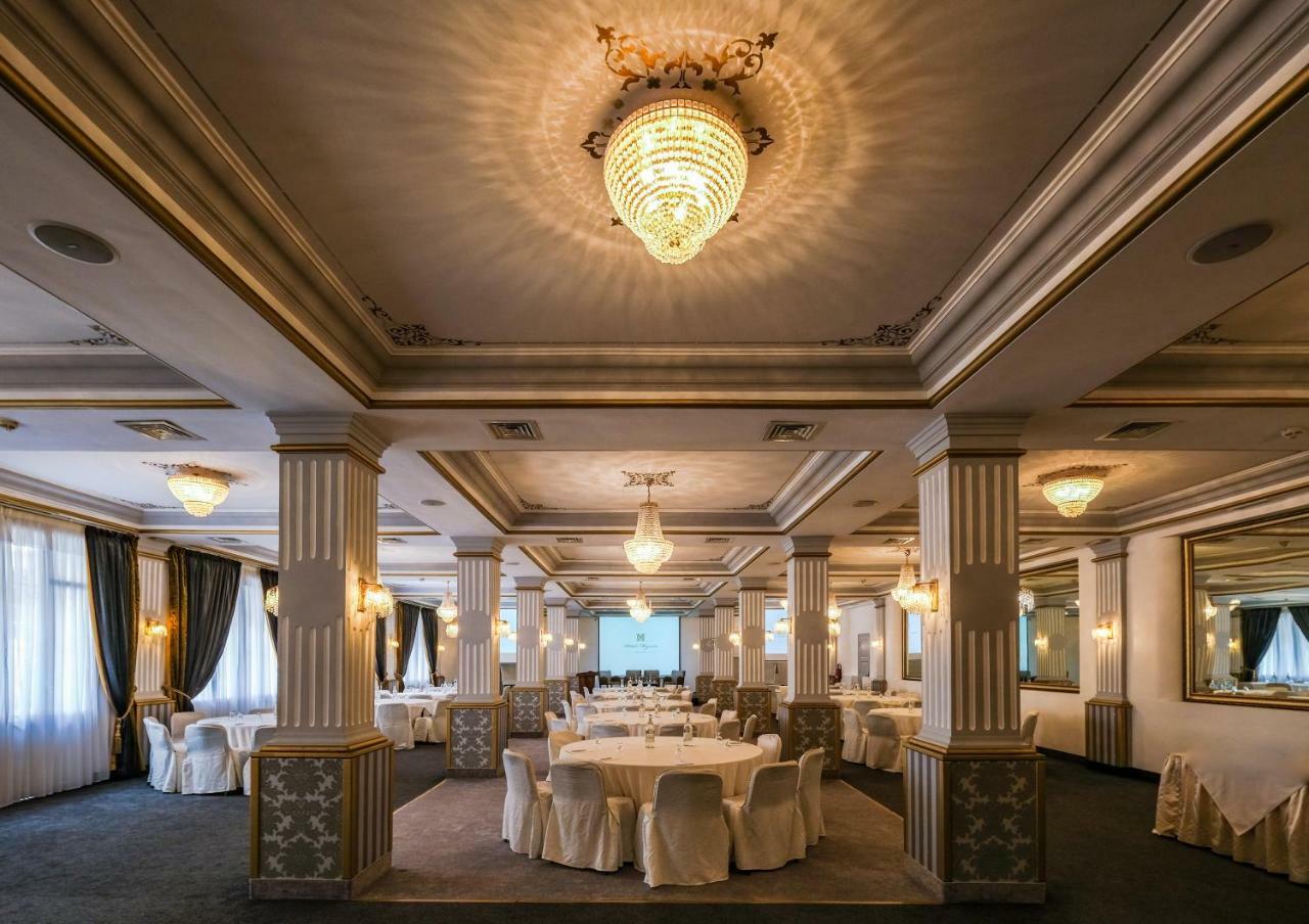 Majestic Hotel Tunis Buitenkant foto